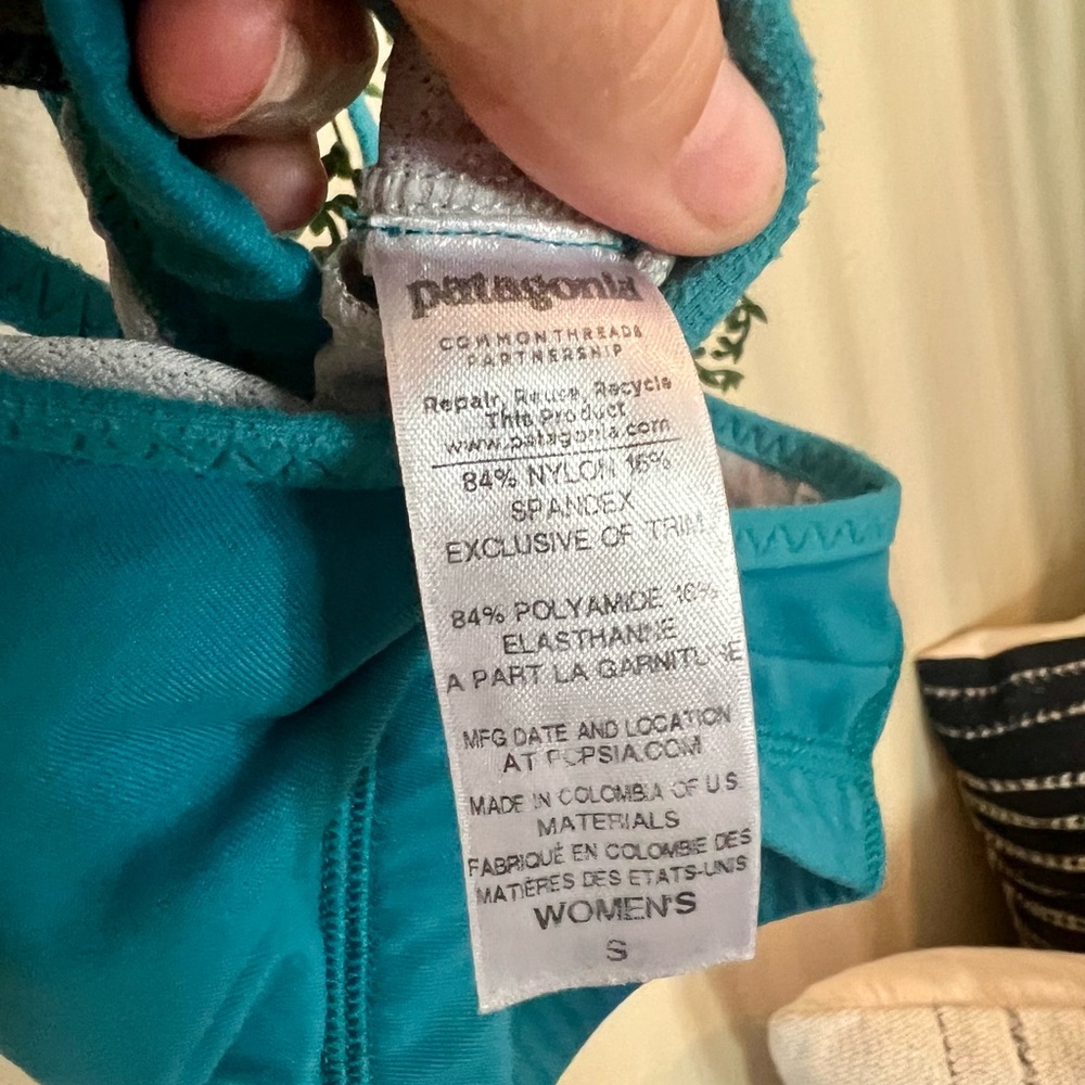 VGUC Patagonia Teal Sports Bra Size Small - Picture 6 of 16